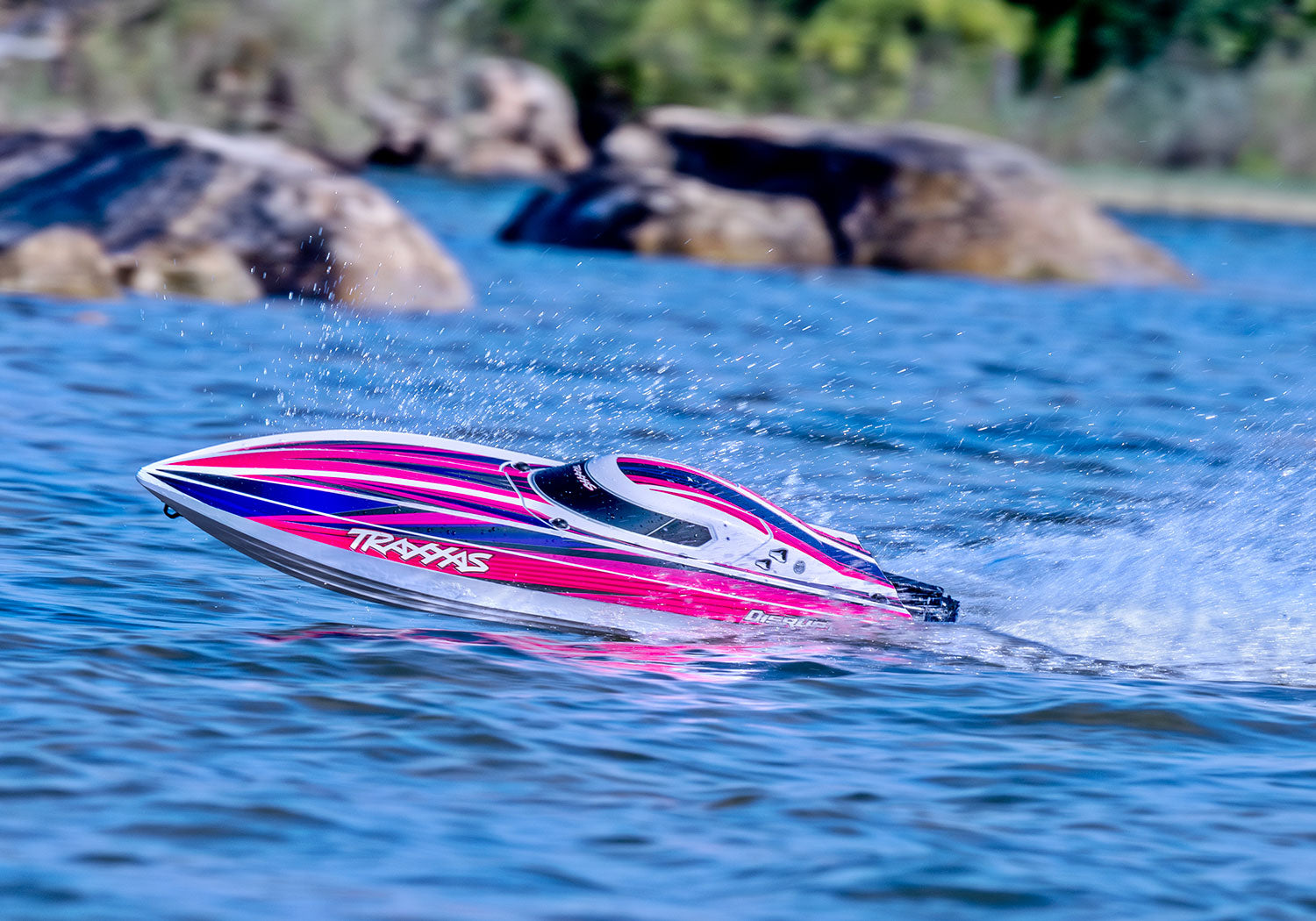 106064-4 Disruptor 4s Speed Boat Pink